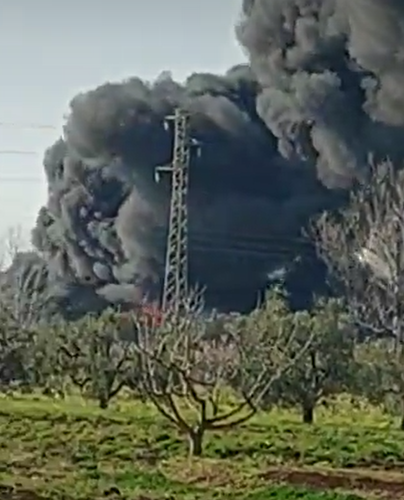Latina Scalo: violento incendio nell’area industriale